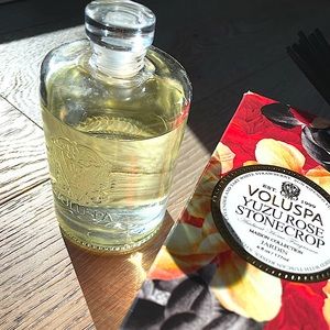 Voluspa Yuzu Rose Stonecrop Diffuser Oil